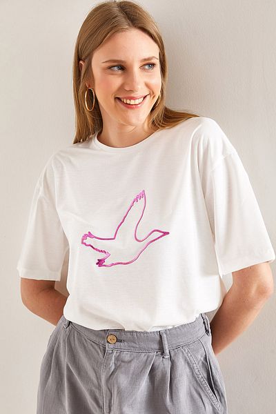 Bianco Lucci Women's Bird Embroidered Basic Tshirt