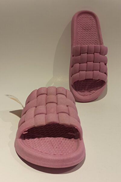 GEZER Pembe Kaydırmaz Plastik Suya Dayanıklı Yumuşak Taban Günlük Kadın Islak Zemin Terliği