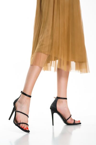 ZİESCE Жіночі чорні атласні вечірні туфлі на підборах з камінням