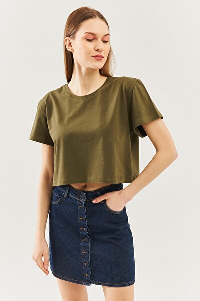 Butikgiz Χακί Oversize Άνετο 100% βαμβακερό χτενισμένο λαιμόκοψη με κοντό μανίκι Basic Crop T-shirt