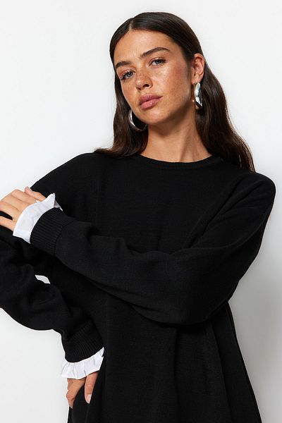 Trendyol Modest Pulover tricotat cu mânecă neagră, cu volan, cu detaliu, cu decolteu, TCTAW24AK00038