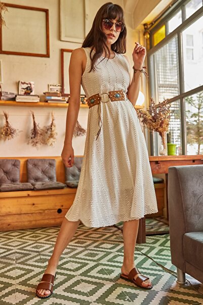 Olalook Női kőderekú, rugalmas bélésű guipúr ruha ELB-19000433