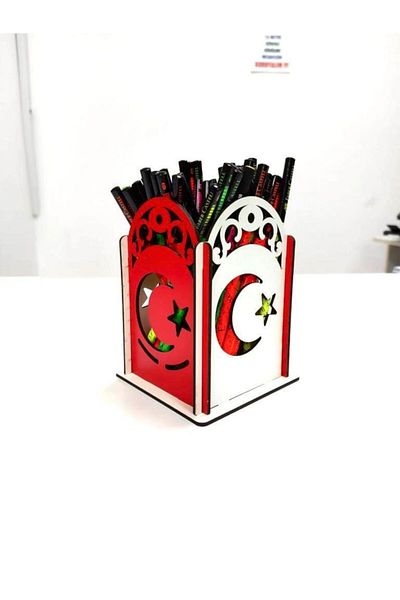Notpa Red and White Wooden Desktop Pen Holder with Moon and Star Pattern Organizer Assembly Product