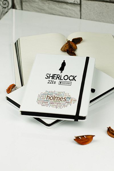 Hediyelen Caietul Sherlock