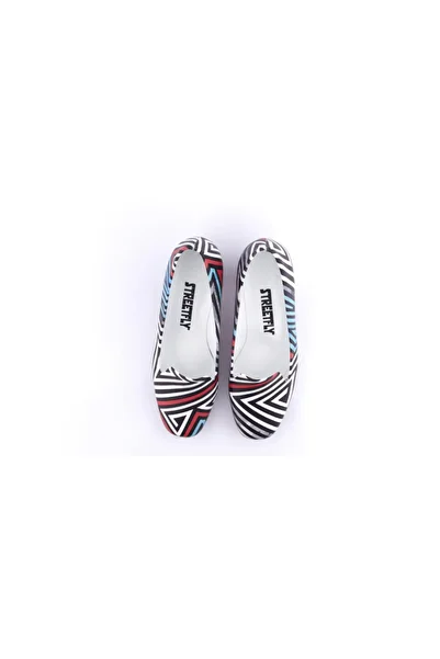 Streetfly حذاء بكعب كلاسيكي مطبوع