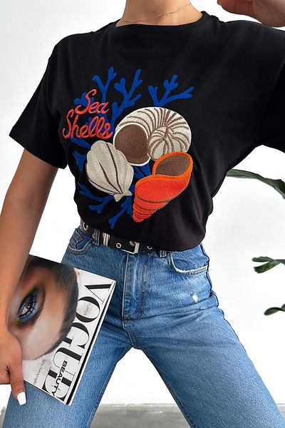 FEMELLE Tricou negru din bumbac cu broderie de scoici de damă