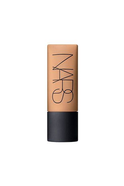 Nars Soft Matte Smoothing Mattifying Foundation That Keeps Completely Skin Moist
