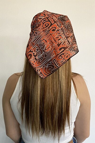 TAKIŞTIR Πορτοκαλί φουλάρι με σχέδιο γραφής