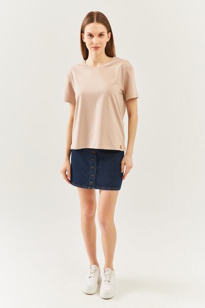 Butikgiz Ανοιχτό καφέ Oversize Άνετο μπλουζάκι από 100% βαμβάκι με χτενισμένο λαιμόκοψη με κοντό μανίκι Basic