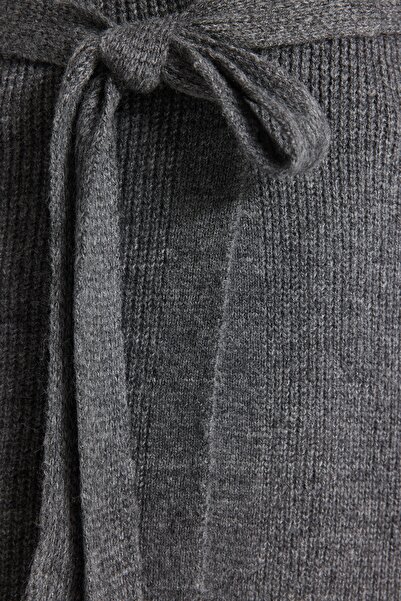 Trendyol Modest Ανθρακί Ζακέτα Μακριά Πλεκτή Ζακέτα Θεσσαλονίκης TCTAW24TH00043