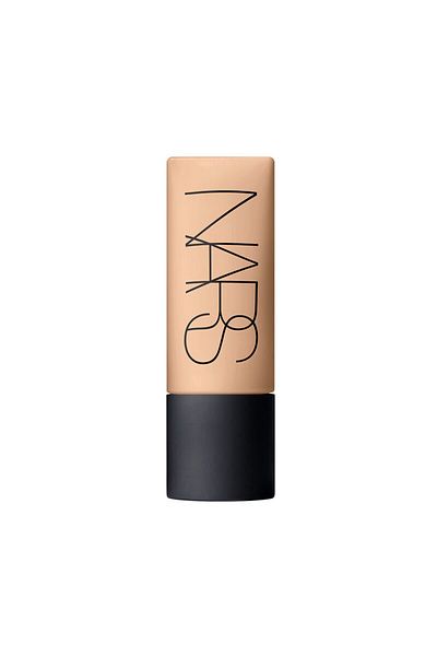 Nars Soft Matte Smoothing Mattifying Foundation That Keeps Completely Skin Moist