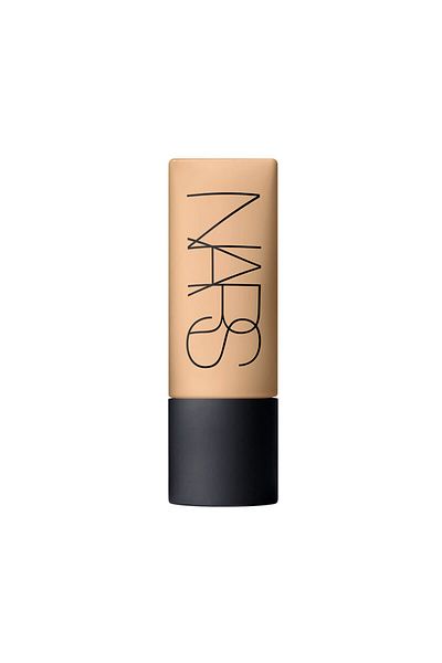 Nars Soft Matte Smoothing Mattifying Foundation That Keeps Completely Skin Moist