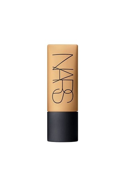 Nars Soft Matte Smoothing Mattifying Foundation That Keeps Completely Skin Moist