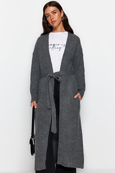 Trendyol Modest Dlouhý úplet z antracitového opasku v Soluni TCTAW24TH00043