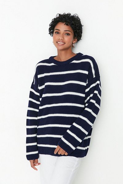 Trendyol Collection Széles szabású sötétkék csíkos kötöttáru pulóver - TWOAW23KZ00720
