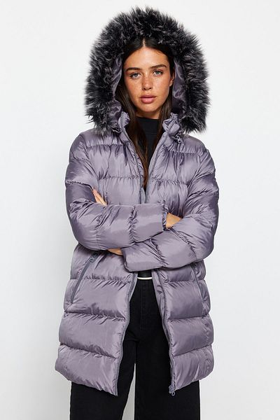 Trendyol Collection Vodoodpudivá bunda s kapucí z šedé kožešiny TWOAW24MO00081