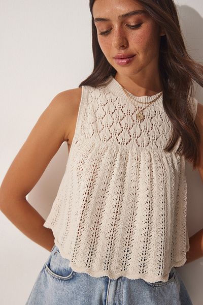 Happiness İstanbul Cremefarbene, durchbrochene Strick-Crop-Strickbluse für Damen YY00149
