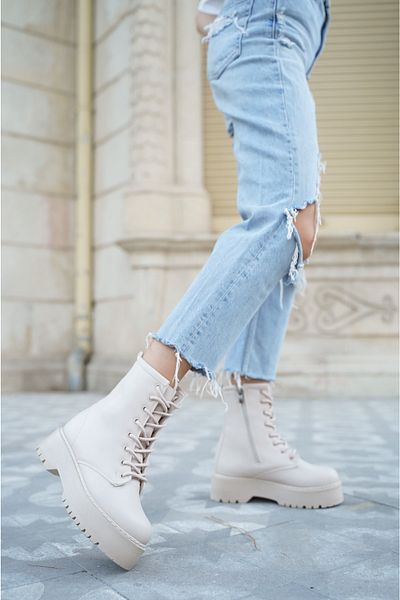 Lolita Love Shoes Γυναικείο μποτάκι με δαντέλα με χοντρή σόλα