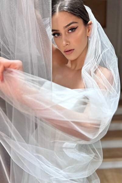 Mediha Cambaz Rein Büzgülü Taraklı Uzun Hayal Tül Duvak