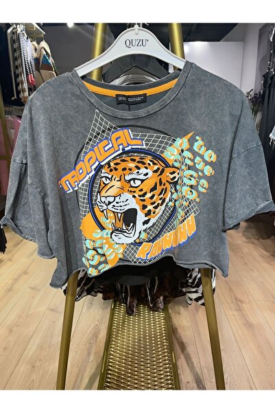 Quzu Μπλουζάκι με στάμπα τίγρης και λεπτομέρεια κοπής, ανθρακί