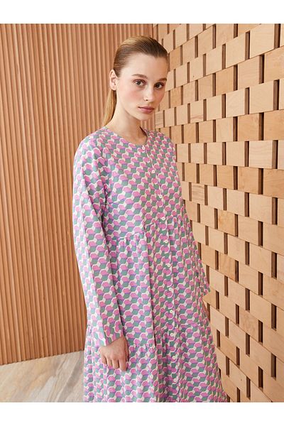 LC Waikiki Gemustertes, langärmliges Damenkleid mit Rundhalsausschnitt