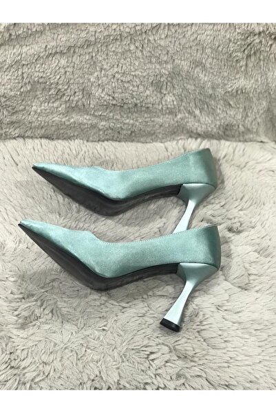 Aysun Ayakkabı zümrüt yeşili dış metaryal saten kadeh topuklu kadın sitiletto...