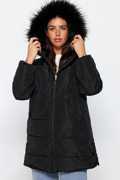 Trendyol Collection Schwarzer, wasserdichter Parka mit Pelzkapuze, gesteppte Pufferjacke TWOAW24MO00075