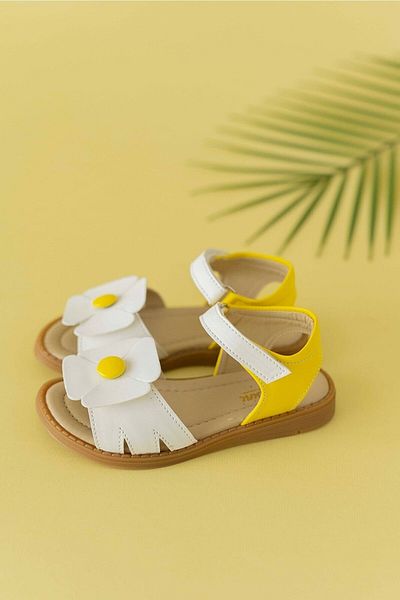 Bebbini Fiore - Yellow White Girl's Sandal