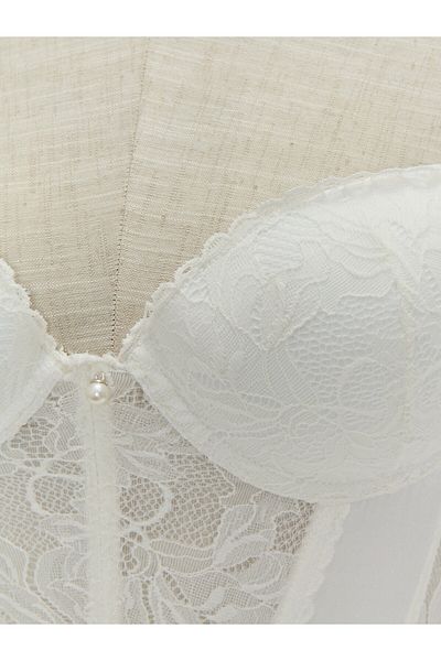 LC Waikiki Ungefüllte Spitzen-Bügel-Bralets
