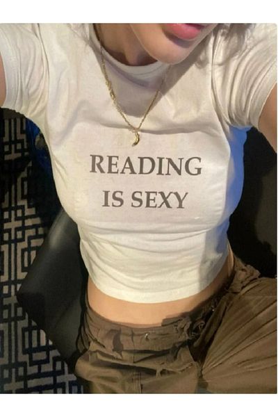 charme butik Reading Is Sexy Crop