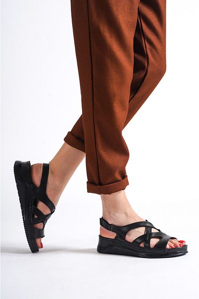 Deripabuc Genuine Leather Black Women's Leather Sandals Crz-21458