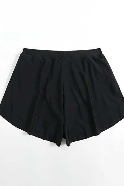 Imoda Kadın Siyah Yırtmaçlı Etek Görünümlü Şık Deniz Şortu