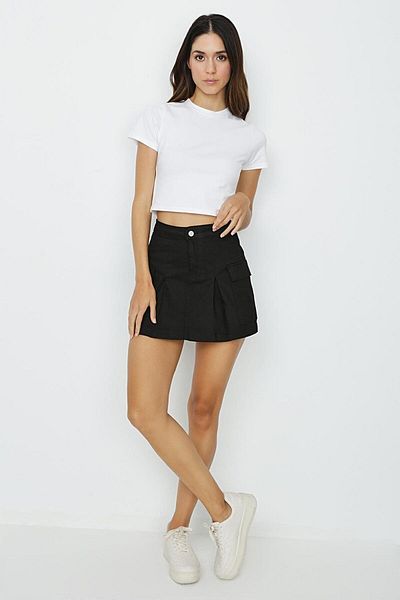 Select Moda Fusta mini denim neagră plisată cu buzunar pentru femei