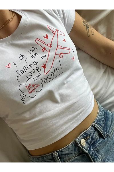 Gofeel Labyrinth Plain White Half Women's T-shirt Crop Top Blouse