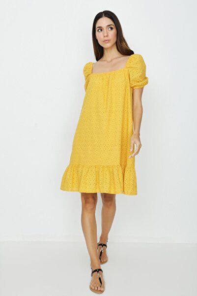 Select Moda Kadın Sarı Balon Kollu Brode Elbise