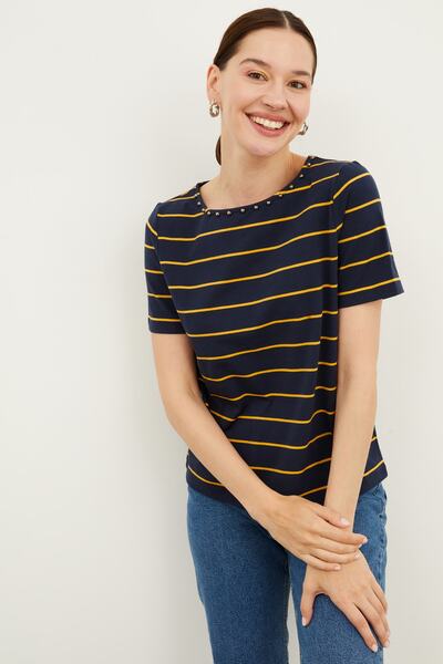 Hanna's by Hanna Darsa Kadın Lacivert Sarı Çizgili Yakası Boncuk Detaylı T-sh...
