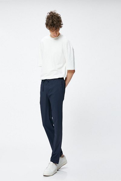 Koton Marineblau gestreifte Herrenjeans