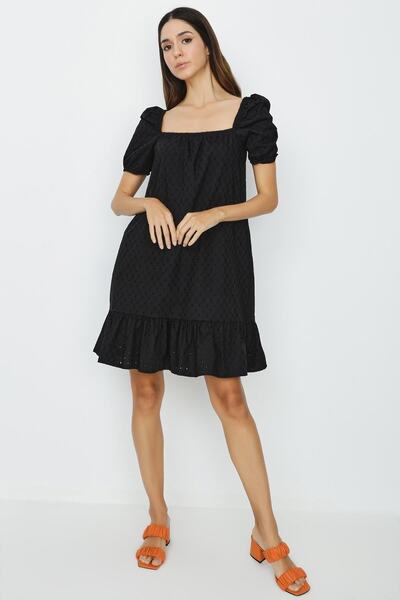 Select Moda Rochie Brode cu mânecă cu balon neagră de damă