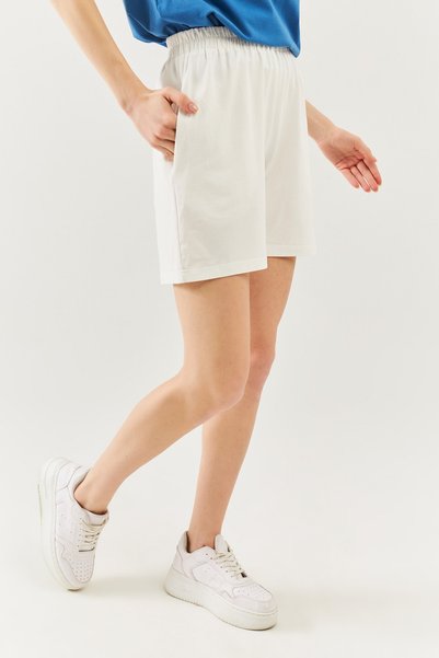 Butikgiz White Comfortable 100% Cotton Combed Cotton Short Trendy Women's Shorts with Elastic Waist Waist Pocket