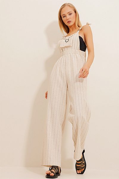 Trend Alaçatı Stili Damen-Overall aus Leinen mit Streifen, Trägern und Vordertasche in Vanillefarbe ALC-X10515