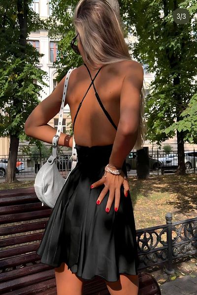 Fashiontayt ROCHIE DE SATIN CU FERMOARE ASCUNSĂ CU DECLECTARE ÎN SPATE