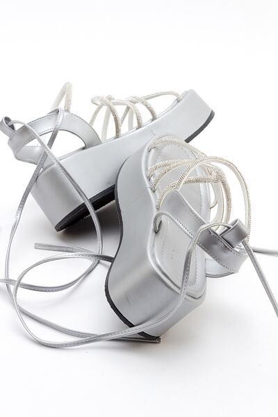 Luvi TİTAN Gri Taşlı Kadın Sandalet