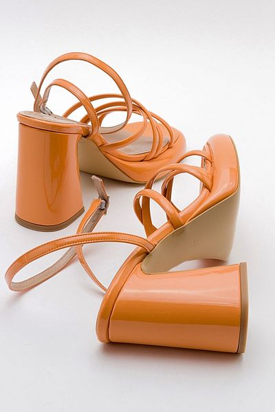 LuviShoes OPPE Damen-Schuhe mit Absatz aus orangefarbenem Lackleder