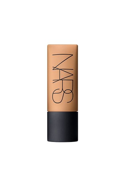 Nars Soft Matte Smoothing Mattifying Foundation That Keeps Completely Skin Moist