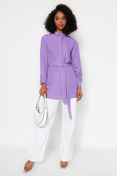 Trendyol Modest Lila gewebtes Hemd mit Gürtel und versteckter Knopfleiste TCTSS21TN0049