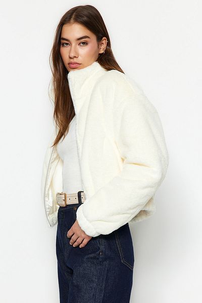 Trendyol Collection Ecru Plush Crop Puffer Jacket TWOAW24MO00030