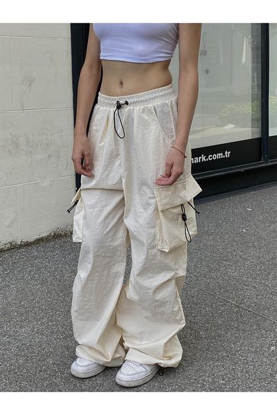 Touz Blush Cream Tactical Parachute Fabric Pantaloni oversize unisex cu buzunar cargo