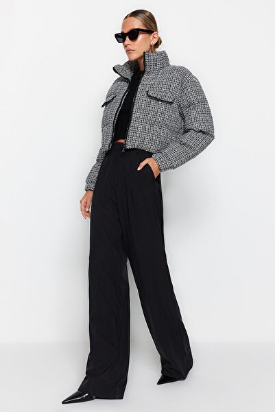 Trendyol Collection Twoaw24Mo00028 - Black Tweed Crop Puffer Coat