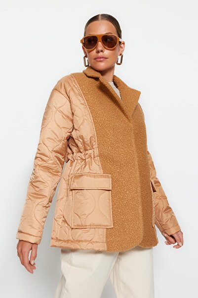 Trendyol Collection Camel Oversize Stamp Detailed Quilted Water Repellent Puffer Jacket TWOAW24MO00108