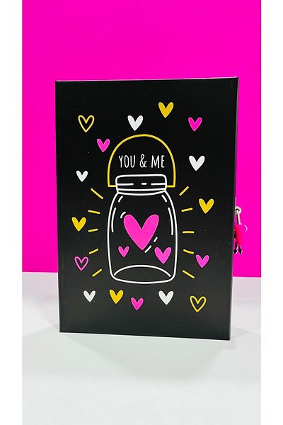 Mikro Jurnal încuiat Love Never Ends 20*14*3 cm Cutie